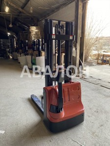 Самоходный Штабелёр Helper EG 1230