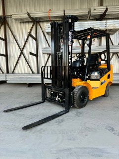 Бензиновый погрузчик CHL CPQD15 3FFL4800