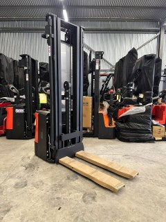 Самоходный штабелер Noblelift PS16N5500- ХИТ ПРОДАЖ!